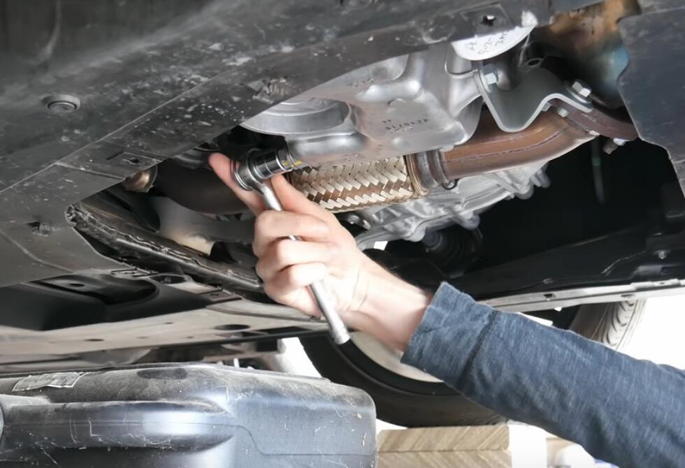 Changing Your Car's Engine Oil