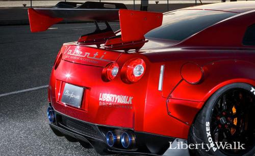 Nissan-GT-R-New-Body-Kit-Parts-Released-By-Liberty-Walk-15